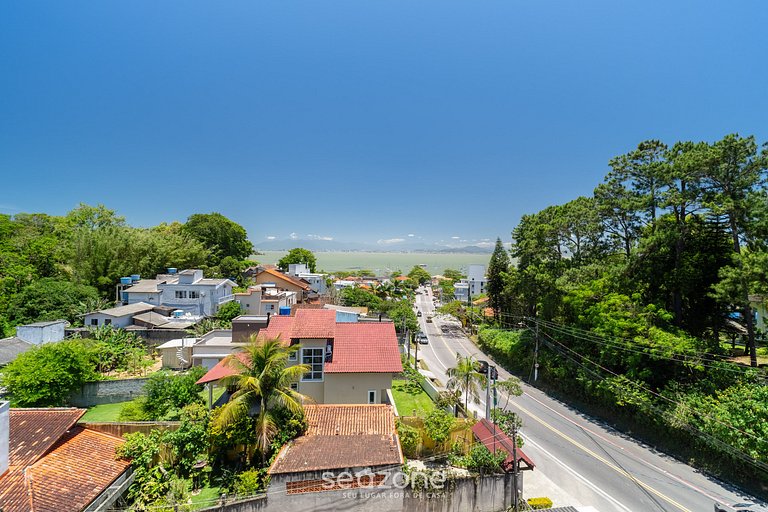 Estúdio premium com varanda e sol da manhã SGR0217