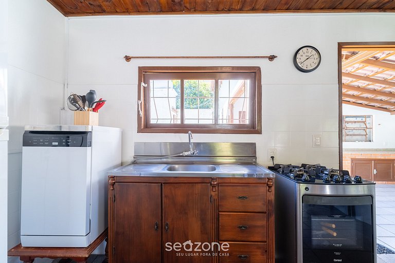 Casa c/ 2 Dormitorios a 650 m de la Playa ADU0440