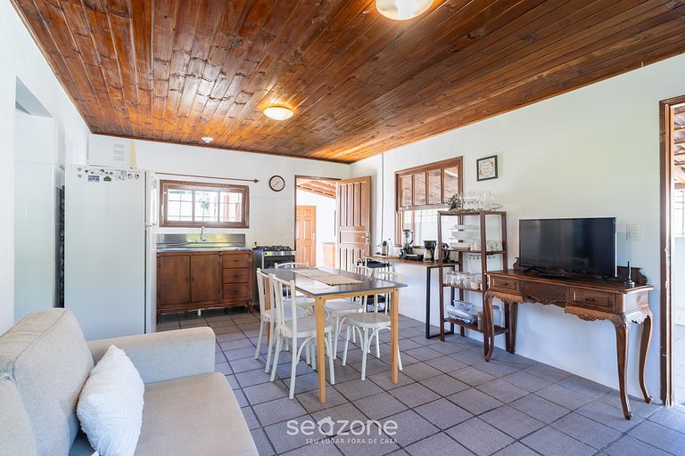 Casa c/ 2 Dormitorios a 650 m de la Playa ADU0440