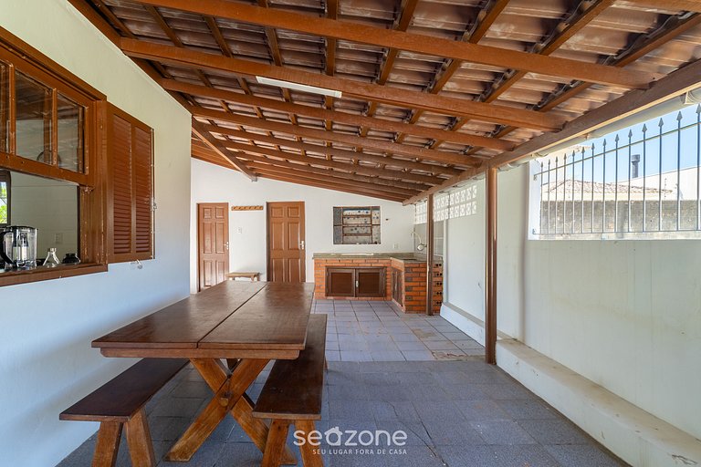 Casa c/ 2 Dormitorios a 650 m de la Playa ADU0440