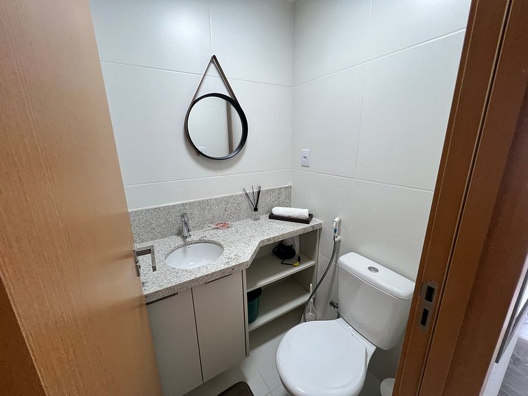 Studio Moderno a 160m do mar em prédio SAA0521