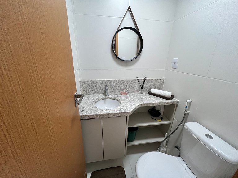 Studio Moderno a 160m do mar em prédio SAA0521