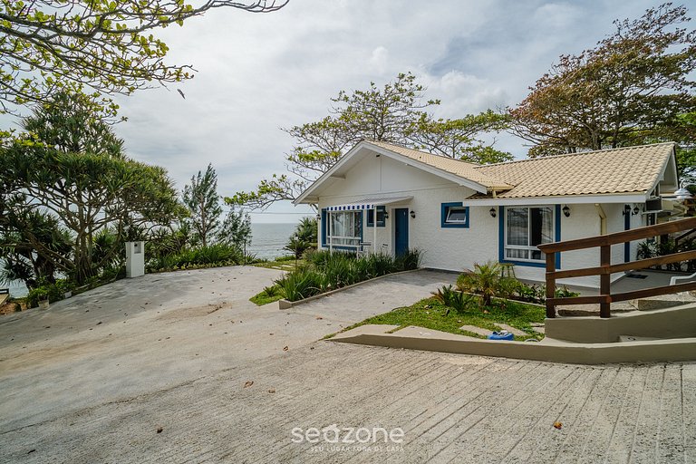 Apto em cond. a 50 m do mar FTS0001