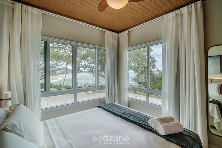 Apto em cond. a 50 m do mar FTS0001