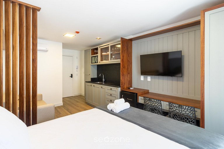 Apto em prédio c/ piscina a 50m da Praia PSO0706