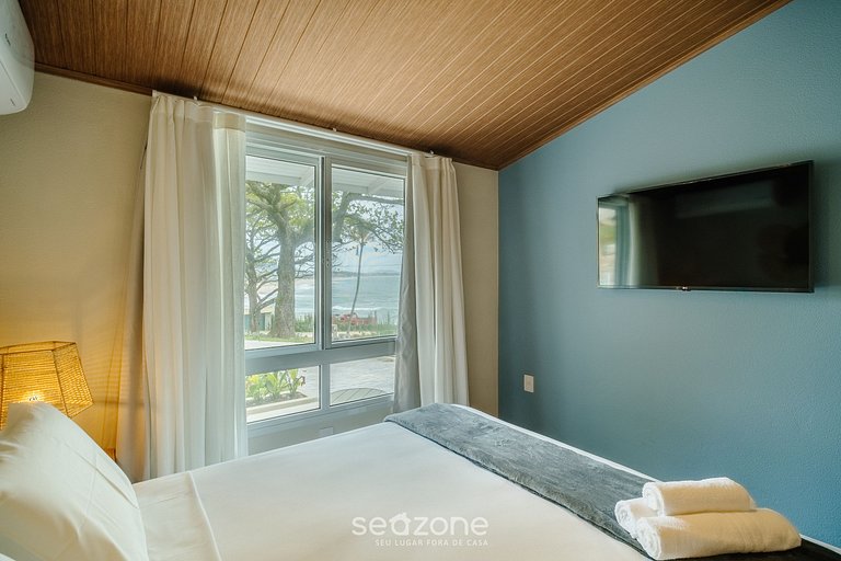 Casa em condomínio apenas 50m do mar FTS0002