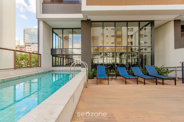 Studio em cond. c/ piscina e academia, SP HMC0101