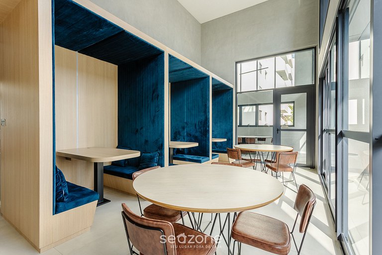 Studio em cond. c/ piscina e academia, SP HMC0101