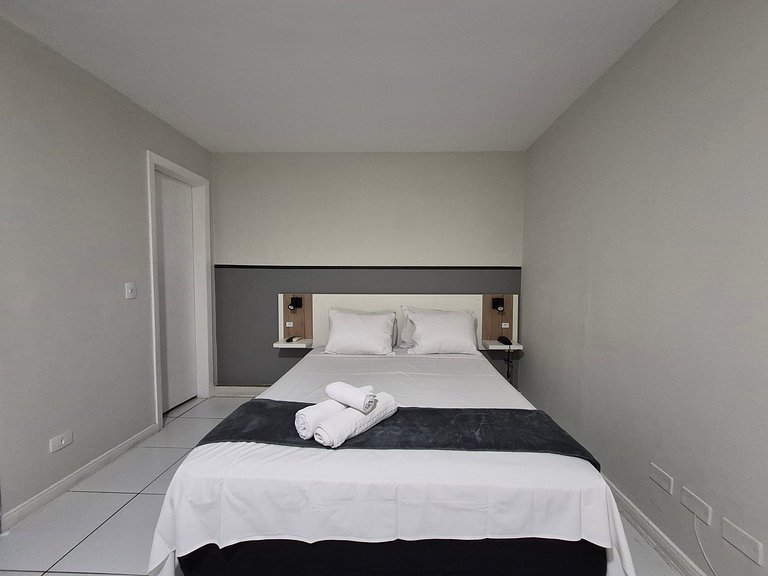 Studio c/ piscina aquecida no prédio UPP0613