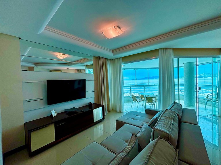 Apto c/ varanda gourmet à beira-mar RKR0502