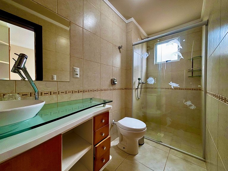 Apto c/ varanda gourmet à beira-mar RKR0502