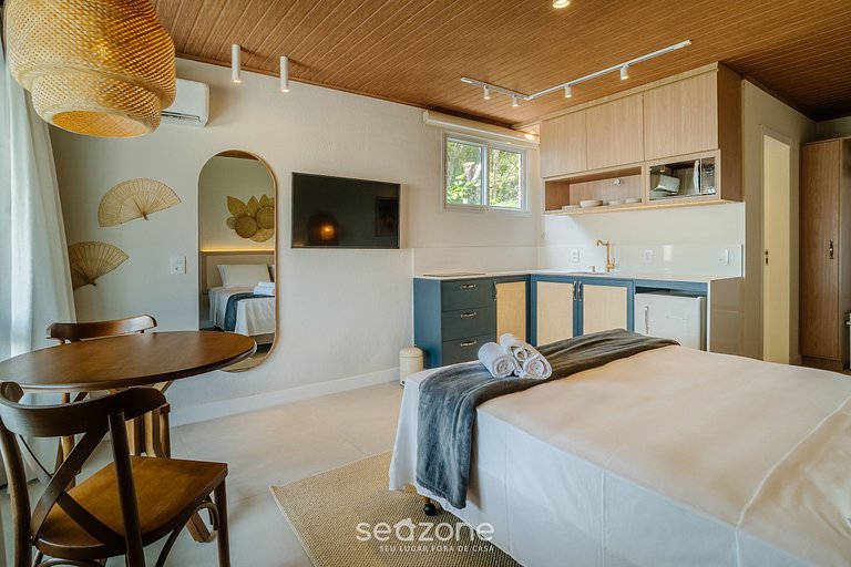 Estúdio em cond. a apenas 50 m do mar FTS0005