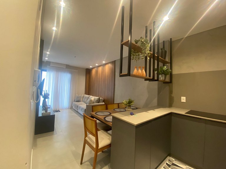 Apto em cond c/ piscina a 220 m do Praia FFS0608