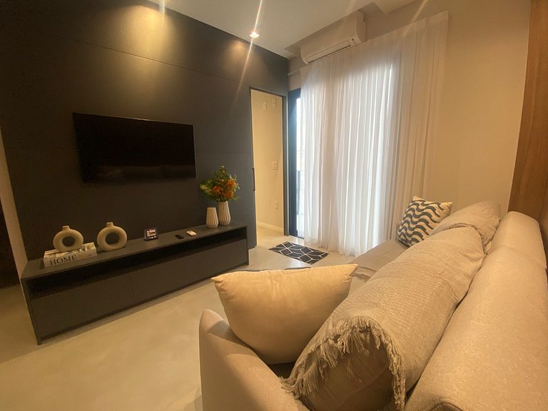 Apto em cond c/ piscina a 220 m do Praia FFS0608