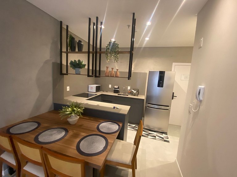 Apto em cond c/ piscina a 220 m do Praia FFS0608