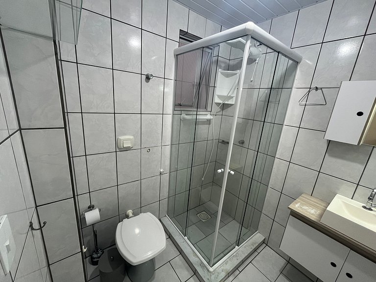 Apto c/ Churrasq. a 230m da Praia ZIO0301