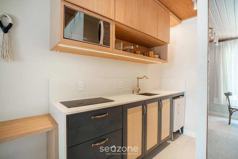 Studio em condomínio a apenas 50 m do mar FTS0007