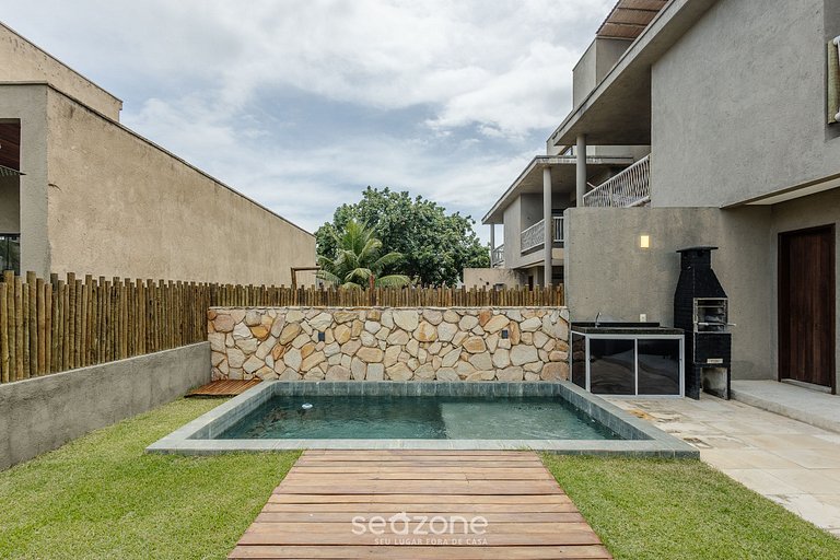 Casa c/ 3 suítes, Piscina e churrasq. HVA0001