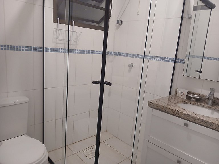 Apto em Cond. c/ Piscina e Acesso às Dunas POS0211