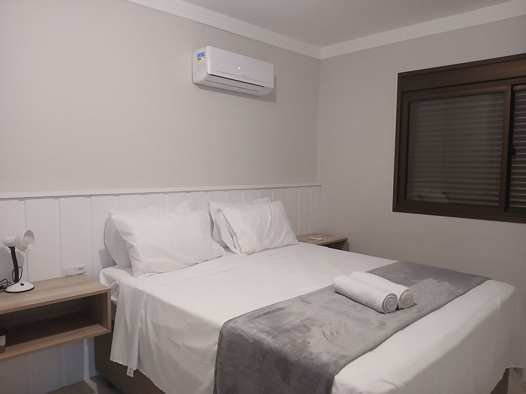 Apto em Cond. c/ Piscina e Acesso às Dunas POS0211