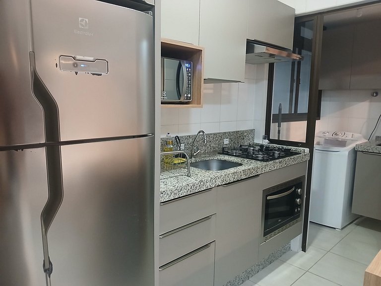 Apto em Cond. c/ Piscina e Acesso às Dunas POS0211