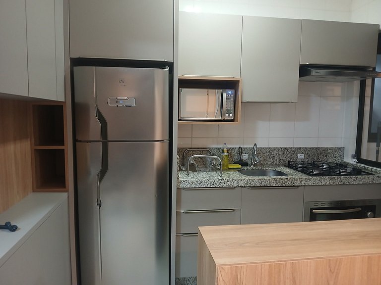 Apto em Cond. c/ Piscina e Acesso às Dunas POS0211