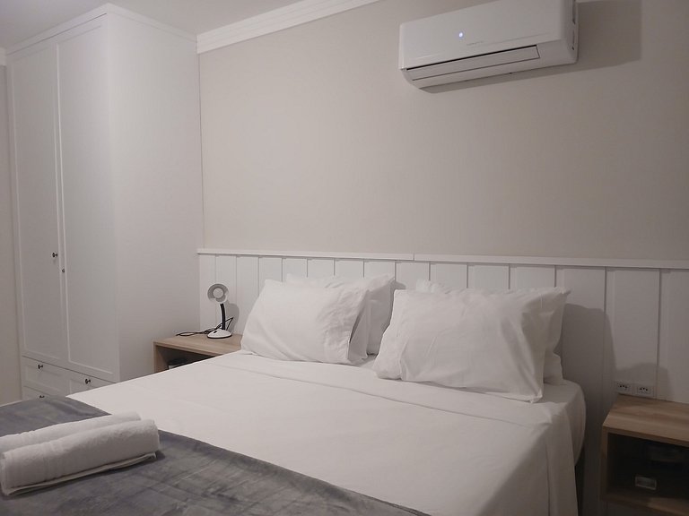 Apto em Cond. c/ Piscina e Acesso às Dunas POS0211