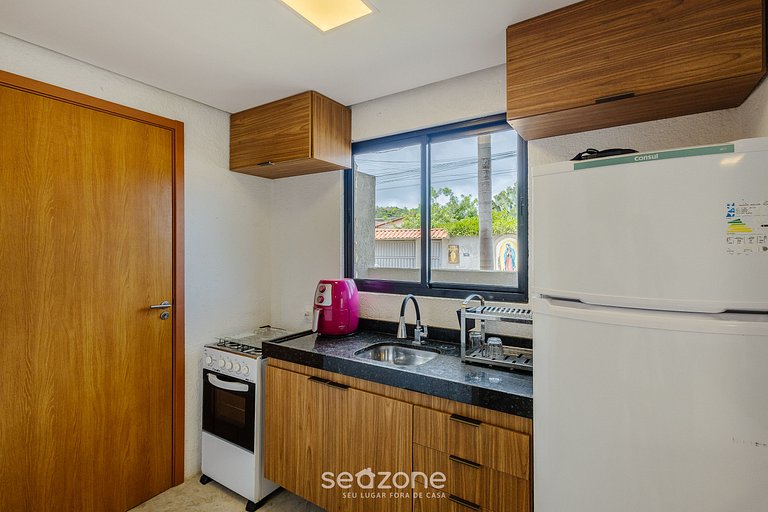 Casa c/ 3 suítes, Piscina e churrasq. HVA0001