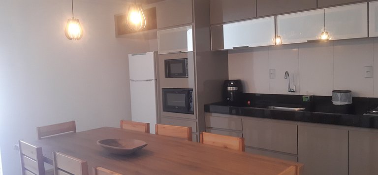 Casa 2 Suites en Cond. c/ Piscina MNT0058