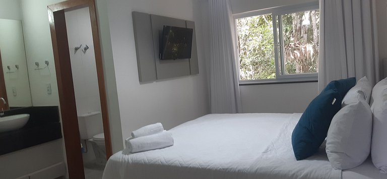 Casa 2 Suítes em Cond. c/ Piscina MNT0058