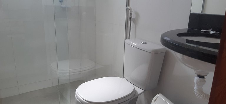 Casa 2 Suites en Cond. c/ Piscina MNT0058