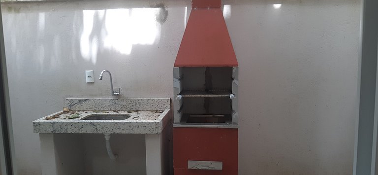 Casa 2 Suites en Cond. c/ Piscina MNT0058