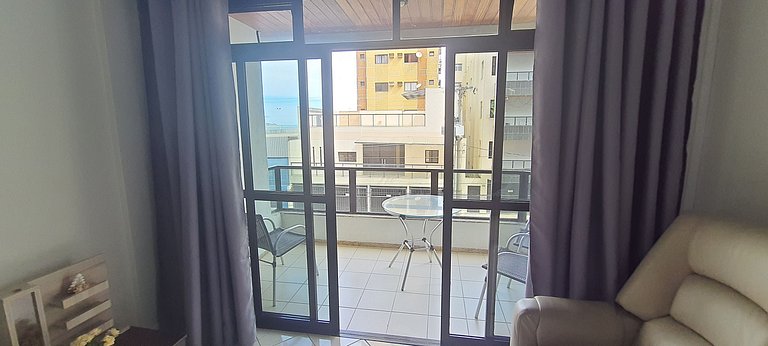 Apto 3QTs a 130 m da Praia do Morro GFT0101