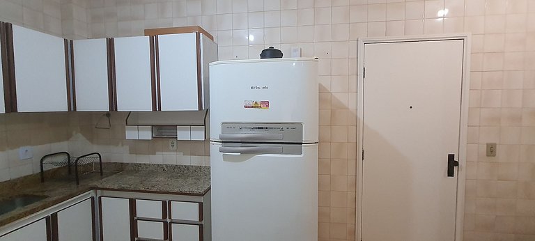 Apto 3QTs a 130 m da Praia do Morro GFT0101