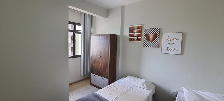 Apto 3QTs a 130 m da Praia do Morro GFT0101