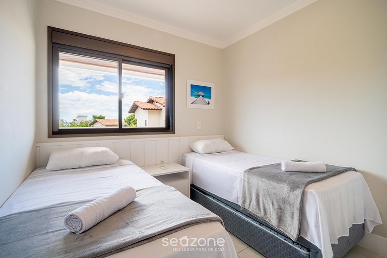 Apto em Cond. c/ Piscina e Acesso às Dunas ROH0211