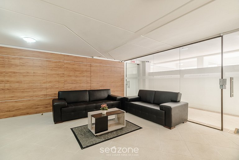 Apts en edif. con piscina, a 300 metros de la Playa de los I