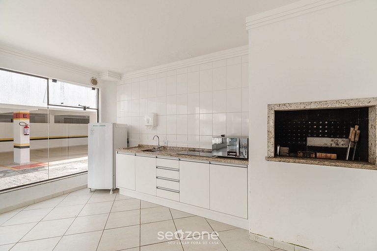 Apts en edif. con piscina, a 300 metros de la Playa de los I