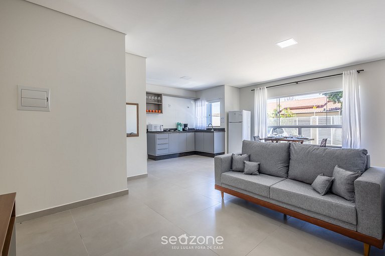 Apto c/ churrasqueira a 100m da Praia MBU0102