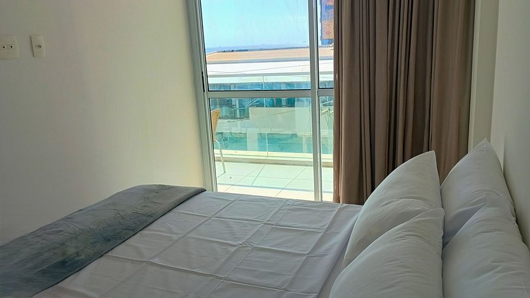 Apto c/ balcón y vista frente al mar EXP0311