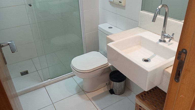 Apto c/ balcón y vista frente al mar EXP0311