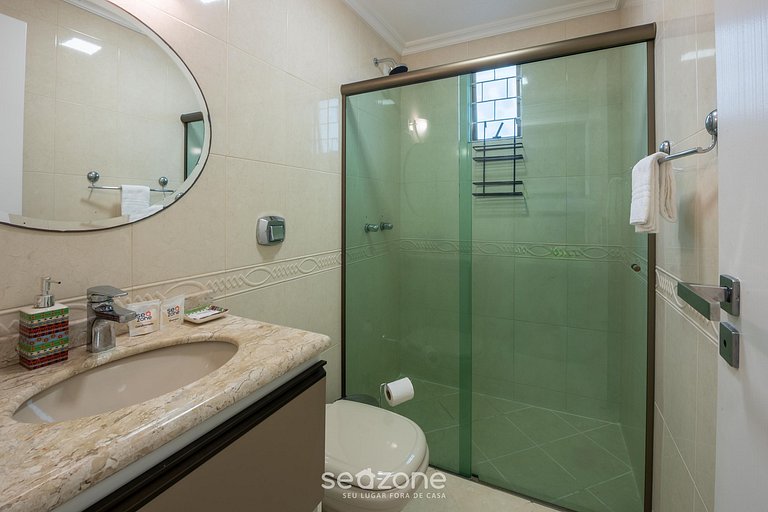 Apto c/ 3Q e churrasqueira a 400m da Praia PRS0101