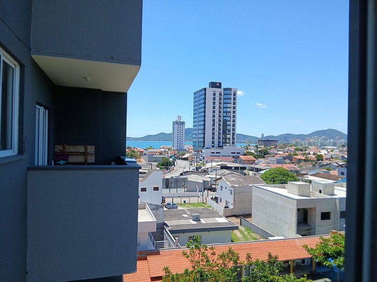 Apto no Centro de Penha, a 500m do Mar RLT0262