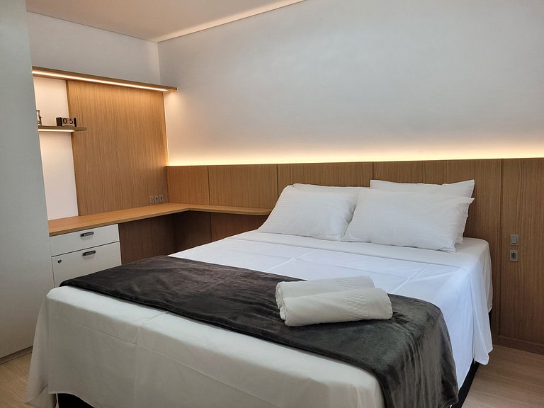 Apto c/ Suíte e Churrasqueira em Penha SKL1506