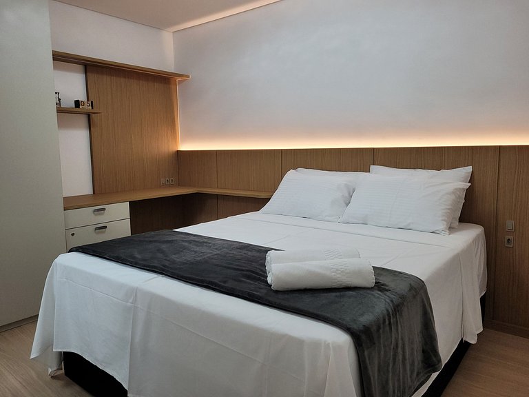 Apto c/ Suíte e Churrasqueira em Penha SKL1506