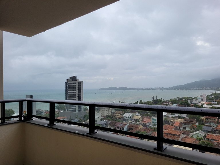 Apto c/ Suíte e Churrasqueira em Penha SKL1506