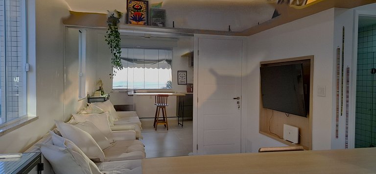 Apto com vista mar a 100m da praia EIA0409