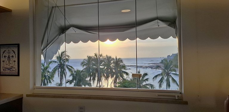 Apto com vista mar a 100m da praia EIA0409