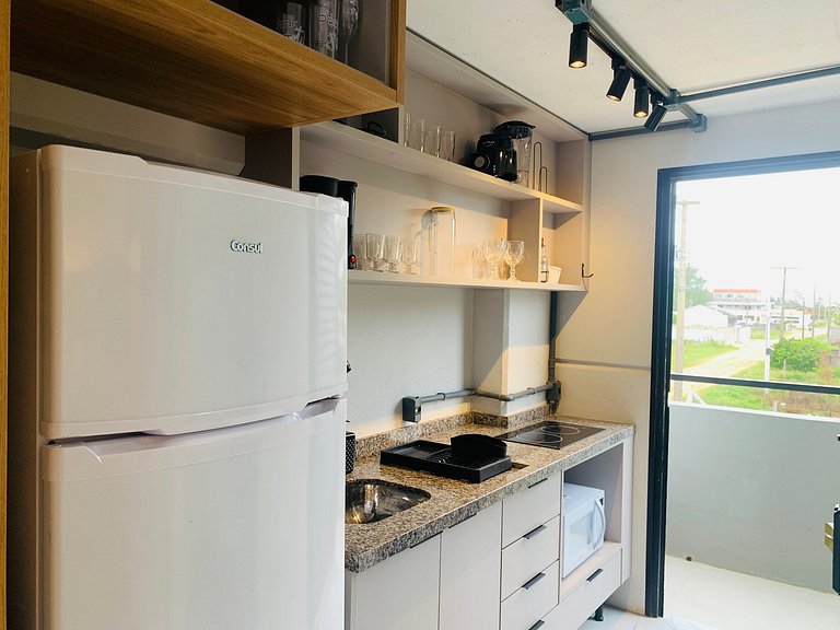 Loft moderno c/balcón a 50 m de la playa PLO0001