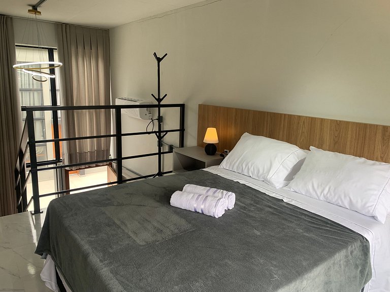 Loft moderno c/balcón a 50 m de la playa PLO0001